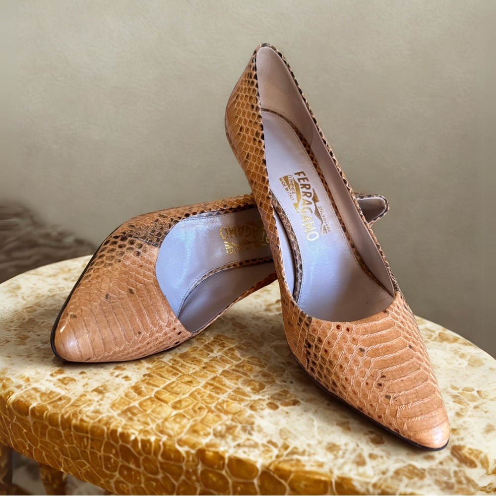 Salvatore Ferragamo Women's Pumps - Tan Brown Python Snakeskin Heels